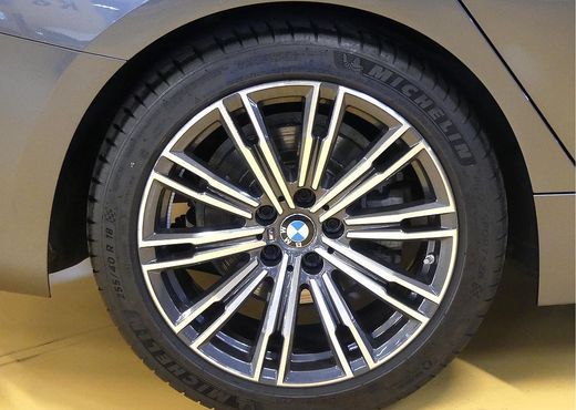 BMW 3-Series 320i M Sport — пробег 23 000 км — фото 5 из 5