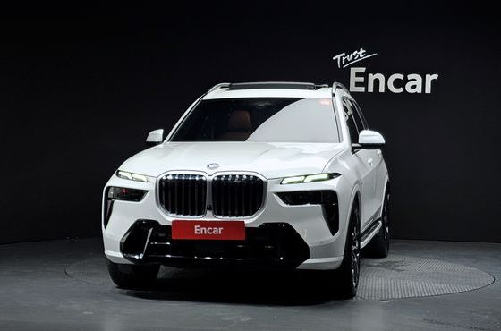 BMW X7 xDrive 40i M Sport 6STR — пробег 66 640 км — фото 3 из 5