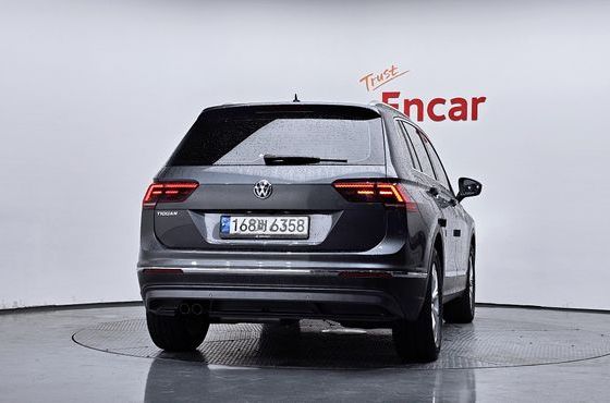 Volkswagen Tiguan 2.0 TDI Premium — пробег 59 748 км — фото 4 из 5