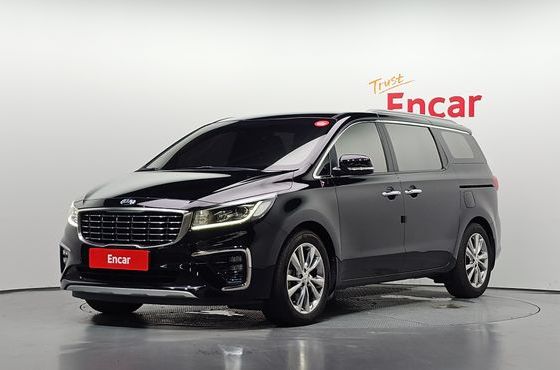 Kia Carnival 9-Seater Luxury — пробег 145 534 км — фото 1 из 5