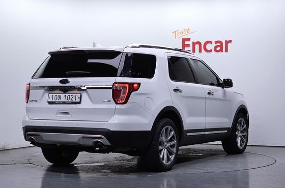 Ford Explorer 2.3 Limited 4WD 5th — пробег 64 724 км — фото 2 из 5