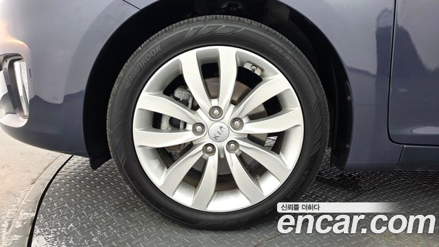 Kia Carens 1.7 VGT Luxury — пробег 99 588 км — фото 5 из 5