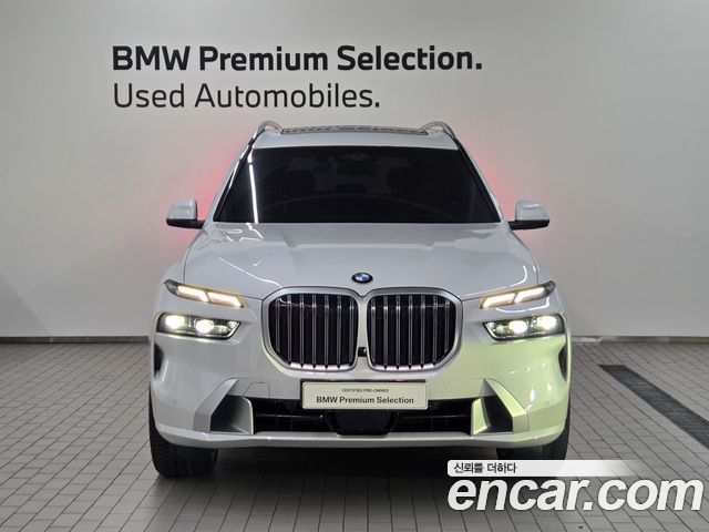 BMW X7 xDrive 40i Design Pure Excellence 7-Seater — пробег 11 200 км — фото 2 из 5