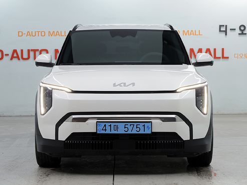 Kia EV3 Long Range 2WD Earth — пробег 24 604 км — фото 2 из 5