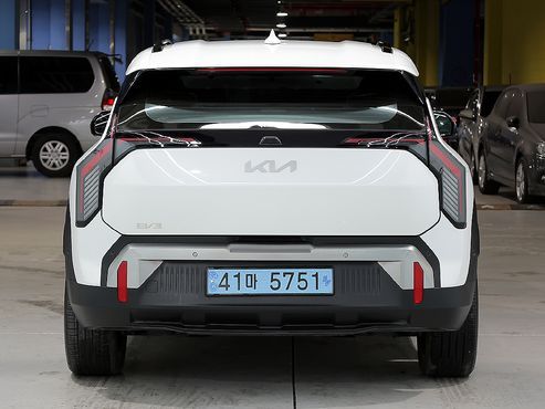 Kia EV3 Long Range 2WD Earth — пробег 24 604 км — фото 3 из 5