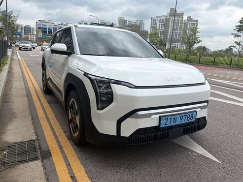 Kia EV3 Standard 2WD Air — пробег 532 км — фото 3 из 5