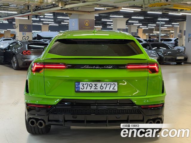 Lamborghini Urus из Кореи Encar