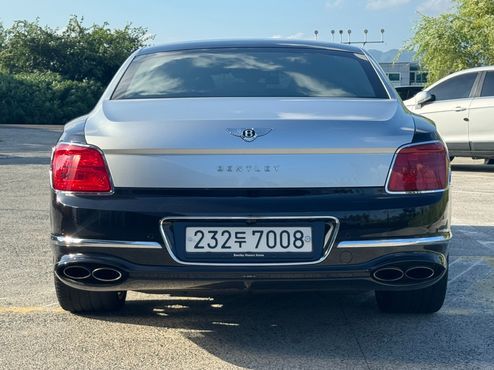 Bentley Flying Spur 4.0 — пробег 31 500 км — фото 4 из 5