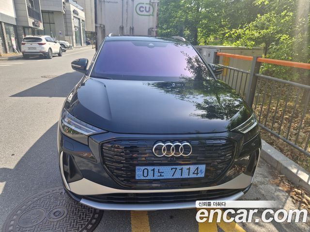 Audi Q4 e-tron 45 Premium — пробег 9 800 км — фото 3 из 5