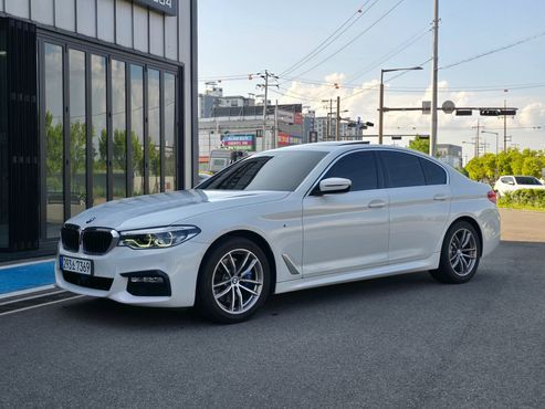 BMW 5-Series 530i xDrive M Sport Package — пробег 85 723 км — фото 1 из 5