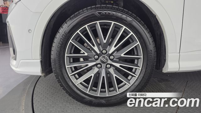 Audi Q3 из Кореи Encar