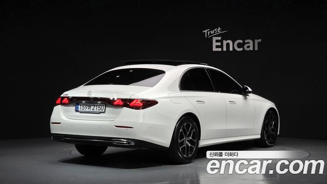 Mercedes-Benz E-Class из Кореи Encar