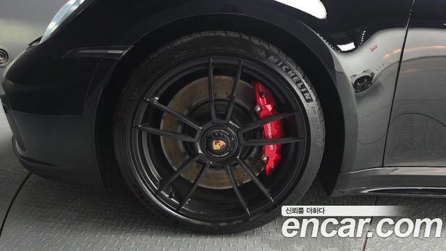 Porsche 911 Carrera 4 GTS — пробег 57 262 км — фото 5 из 5