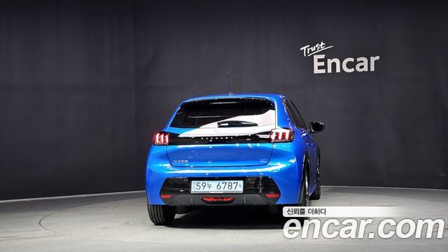 Peugeot 208 из Кореи Encar