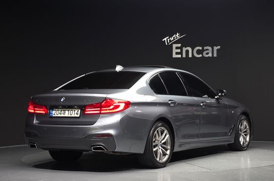 BMW 5-Series 520d xDrive M Sport Package Plus — пробег 147 026 км — фото 2 из 5