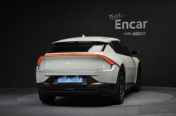 Kia EV6 Long Range Light — пробег 9 753 км — фото 4 из 5