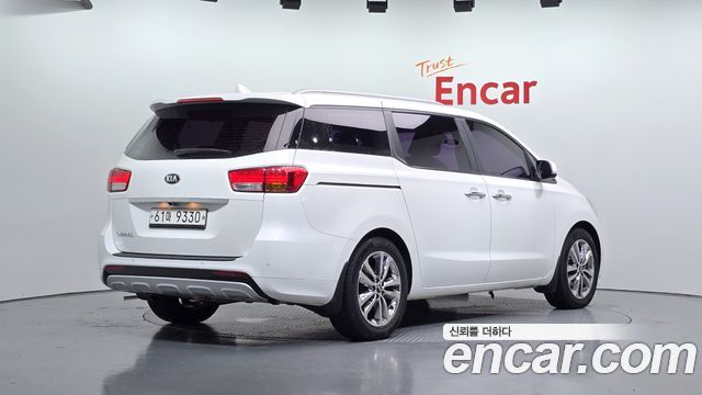 Kia Carnival из Кореи Encar