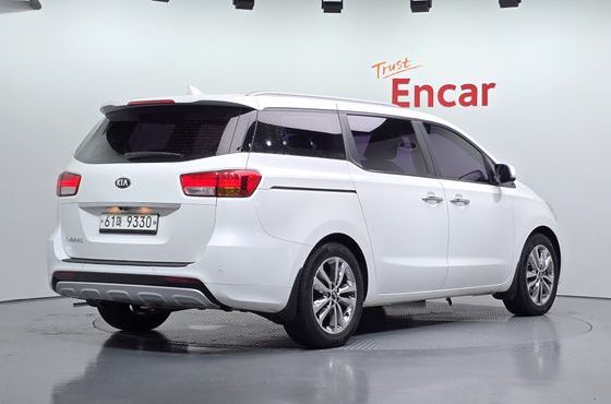 Kia Carnival 9-seater Prestige — пробег 158 973 км — фото 2 из 5