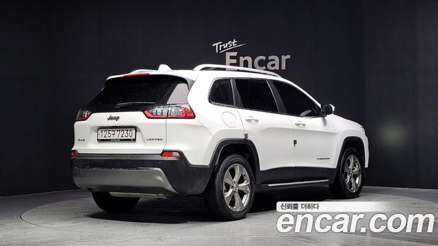 Jeep Cherokee 2.4 Limited AWD — пробег 63 126 км — фото 2 из 5