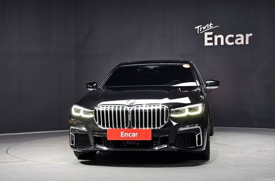 BMW 7-Series 740Li xDrive M Sport Package — пробег 75 670 км — фото 3 из 5