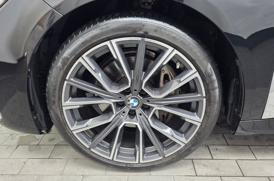 BMW 7-Series 740Li xDrive M Sport Package — пробег 75 670 км — фото 5 из 5