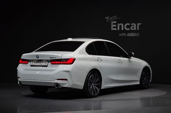 BMW 3-Series 320d — пробег 9 239 км — фото 2 из 5