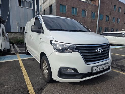 Hyundai Starex Van 3-Seater Smart — пробег 231 868 км — фото 2 из 5