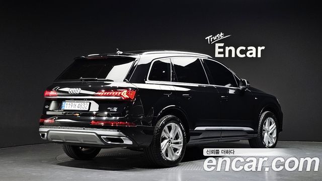 Audi Q7 45 TDI Quattro Premium — пробег 117 000 км — фото 2 из 5