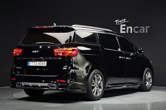 Kia Carnival 9-Seater Prstige — пробег 161 018 км — фото 2 из 5