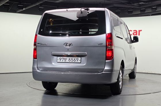 Hyundai Starex 3-Seater VAN CVX Deluxe — пробег 235 316 км — фото 4 из 5