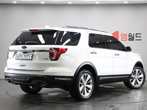 Ford Explorer 2.3 Limited 4WD 5th — пробег 84 295 км — фото 3 из 5