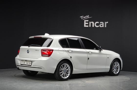 BMW 1-Series 118d Sport 5Door — пробег 31 814 км — фото 2 из 5