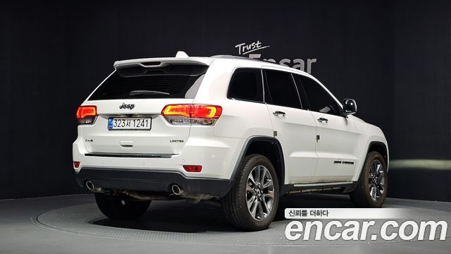 Jeep Cherokee 3.6 Limited WK2 — пробег 126 539 км — фото 2 из 5
