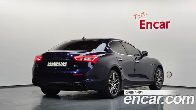 Maserati Ghibli из Кореи Encar