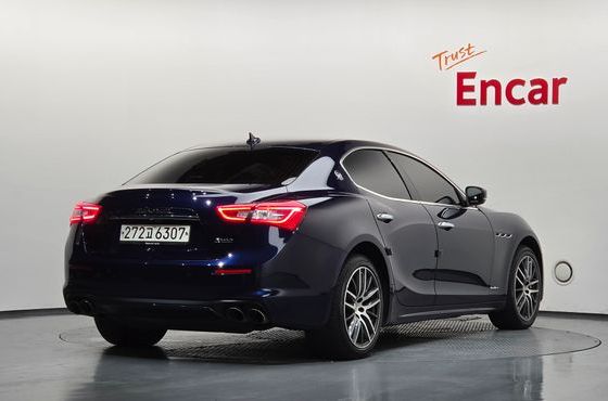 Maserati Ghibli 3.0 Diesel GranLusso 3rd — пробег 94 428 км — фото 2 из 5