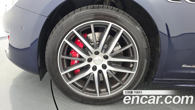 Maserati Ghibli из Кореи Encar