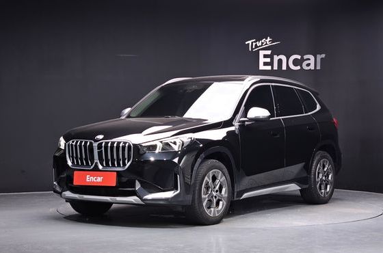 BMW X1 xDrive 20i xLine — пробег 49 435 км — фото 1 из 5