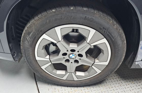 BMW X1 xDrive 20i xLine — пробег 49 435 км — фото 5 из 5