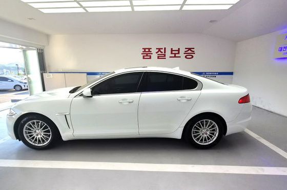 Jaguar XF 2.2D Luxury X250 — пробег 114 000 км — фото 4 из 5