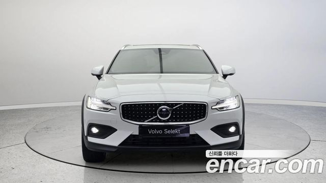 Volvo V60 B5 Ultimate AWD — пробег 21 422 км — фото 4 из 5