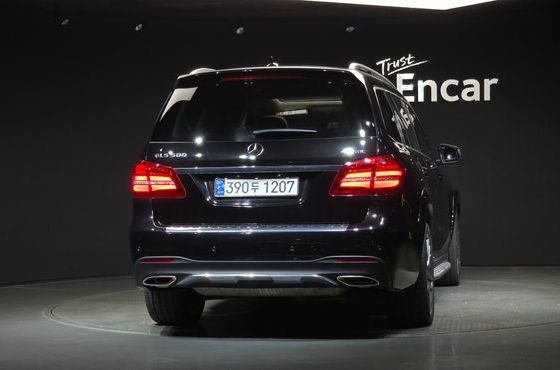 Mercedes-Benz GLS-Class GLS550 4MATIC — пробег 99 899 км — фото 4 из 5