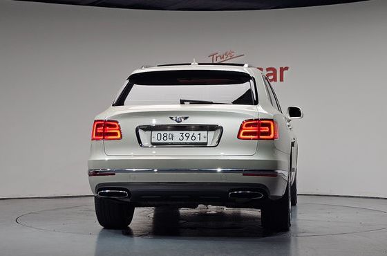 Bentley Bentayga 6.0 W12 — пробег 38 696 км — фото 4 из 5