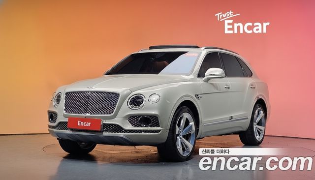 Bentley Bentayga 6.0 W12 — пробег 38 696 км — фото 1 из 5