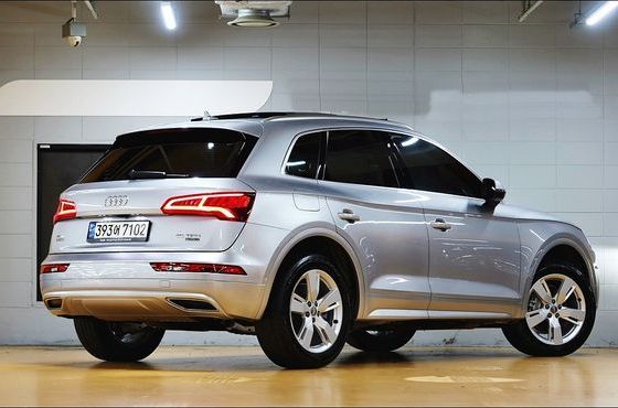 Audi Q5 45 TFSI Quattro Premium — пробег 26 182 км — фото 2 из 5