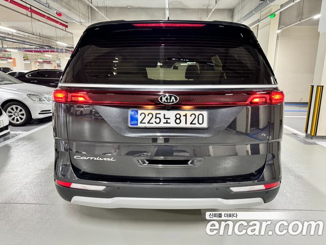 Kia Carnival из Кореи Encar