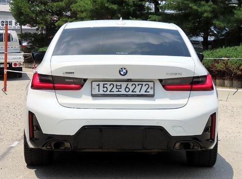 BMW 3-Series 330i xDrive M Sport — пробег 88 685 км — фото 4 из 5