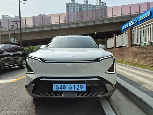 Kia EV5 Long Range 2WD Earth — пробег 521 км — фото 1 из 5