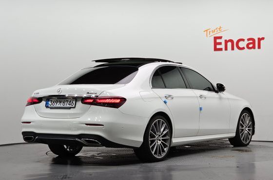 Mercedes-Benz E-Class E350 4MATIC AMG Line Edition — пробег 92 505 км — фото 2 из 5