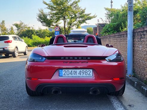 Porsche 718 4.0 GTS — пробег 15 374 км — фото 5 из 5