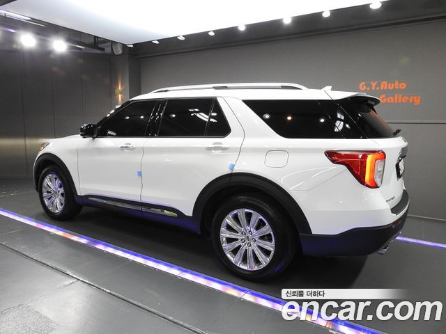 Ford Explorer 2.3 LimIted 4WD — пробег 87 100 км — фото 2 из 5